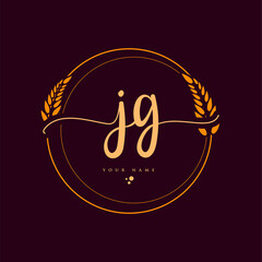 JG Initial handwriting logo. Hand lettering Initials logo branding with wreath, Feminine and luxury logo design isolated on elegant background.