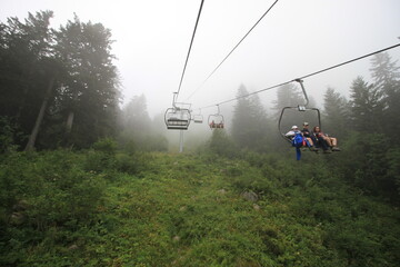Skilift im Nebel 