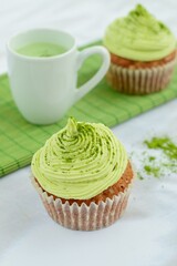 Matcha green tea cupcakes with matcha latte