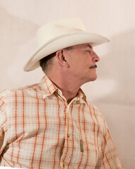 Cowboy in white hat