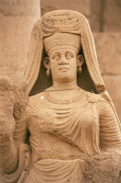 Statue of Abu Bint Deimun, Hatra, UNESCO World Heritage Site, Iraq