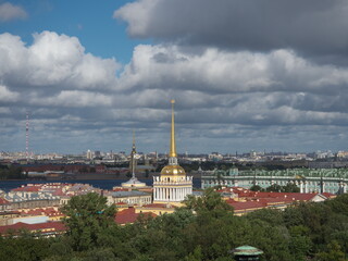 Fototapeta na wymiar urban landscape in St. Petersburg