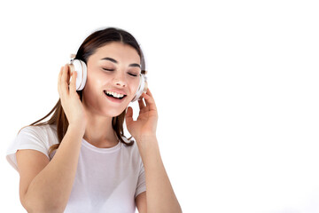 Naklejka premium woman listening to music