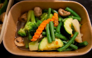Home delivery of fresh and delicious thai food in a box