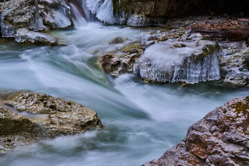 Icicles on the river