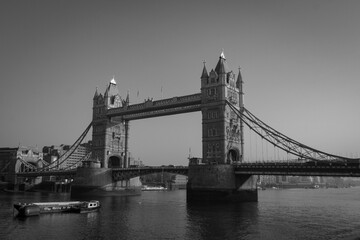 Fototapeta na wymiar Tower bridge - Londre - 2008