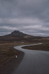 road to the mountain