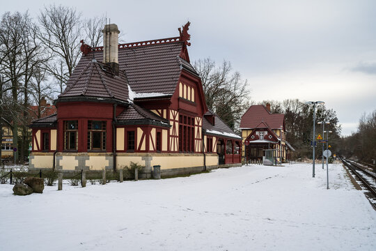 Joachimsthal Kaiserbahnhof (Royal railway station) - a railway station in the municipality of Joachimsthal, located in the Barnim district in Brandenburg, Germany. Opened 5 December 1898.