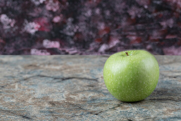 Fresh juicy apples isolated on the ground