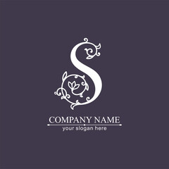Fototapeta premium Premium Vector S logo. Monnogram, lettering. Personal logo or sign for branding an elite company.