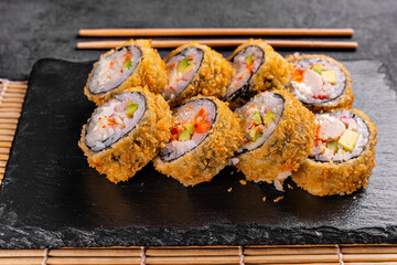 baked sushi rolls with tuna