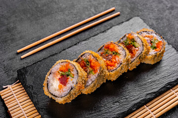 baked sushi rolls with tuna