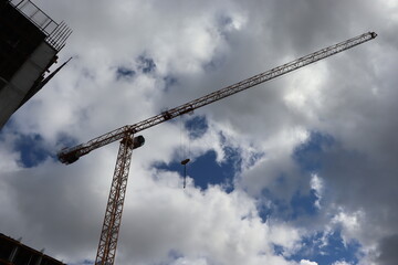 tower construction crane