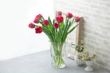 赤いチューリップ