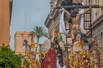 paso de misterio de la hermandad de la trinidad, semana santa en Sevilla	