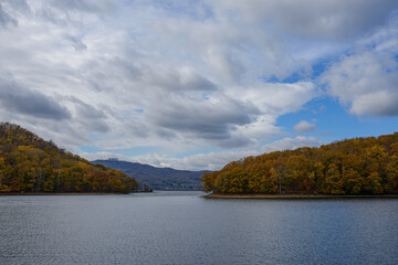 北海道洞爺湖の紅葉