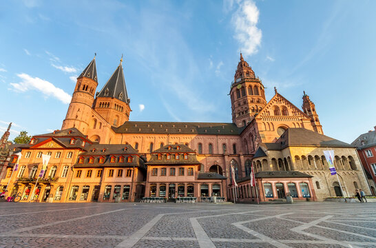 Mainz, Germany - June 12, 2017: Old kathedral Dom in Mainz city, Germany in evening