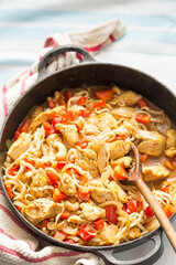Noodle with hoisin soy sauce chicken, red pepper and peanuts

