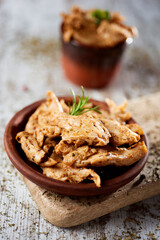 cooked strips of mock chicken meat