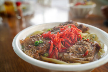 沖縄ソウルフード　ソーキそば　沖縄ソバ