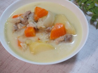 チキンクリームシチュー