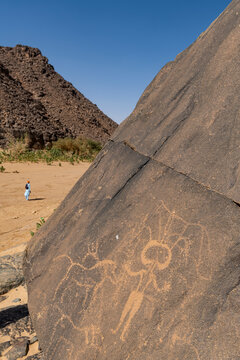 Prehistoric rock carvings, Arakao, Tenere Desert, Sahara, Niger, Africa