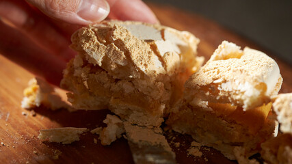 Butter cream macaron on hand 