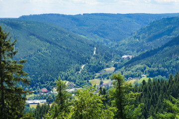 Blick vom Sommerberg in Bad Wildbad hinab ins Tal Richtung Westen