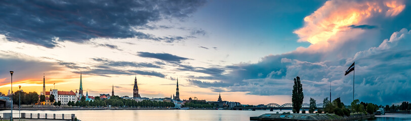 Fototapeta premium Panoramic view on historical center of old Riga city from the left bank of Daugava river, Latvia, EC, Europe