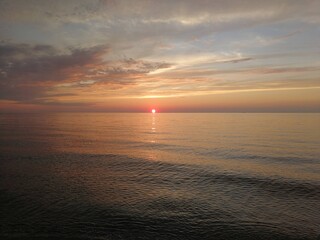 Naklejka premium Sunset over the Long Island Sound in Greenport, NY - July 2020