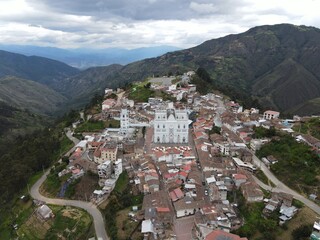 ECUADOR EL CISNE LOJA