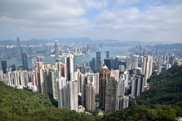 Fototapeta na wymiar Die Aussicht über Hongkong und das Südchinesische Meer.