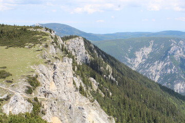 Steiermark mit beeindruckendem Ausblick auf die Berggipfel