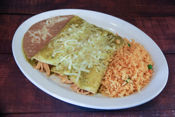 ENCHILADAS SUIZAS