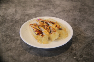 HOT ROLL