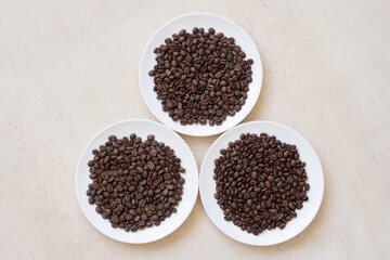 焙煎したコーヒ豆　ブラジル、コロンビア、エチオピア産