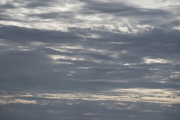 Obraz premium This nature photo captures a scenic cloudscape rolling through the sky.
