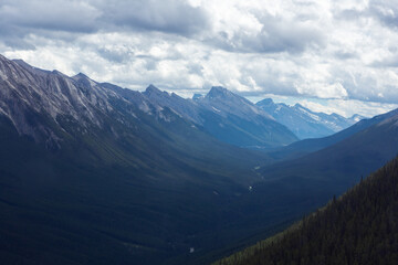 Obraz premium Refreshing and Mind Blowing Scenery of Rocky Mountain : River, Lake, Mountain, Snow, Sky 