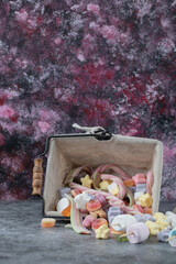 Marshmallows out of a mini metallic basket