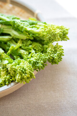 茹でる前の菜の花