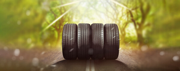 Swap summer tires for winter  tires - time for summer tires © Igor