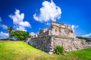 Fototapeta na wymiar Tulum, Mexico. Ancient Mayan ruins in Yucatan Peninsula