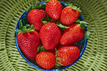 Fresh strawberries in bowl