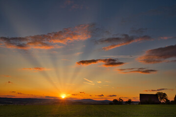 Sonnenuntergang mit Abendröte