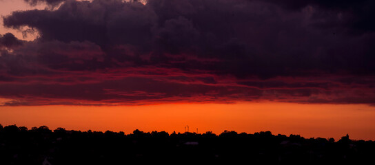 Obraz premium sunset in the town