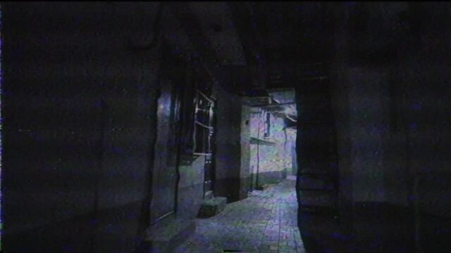 暗い路地裏