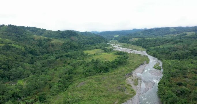 RIO AMAZONIA PERUANA - SAN MART&Iacute;N