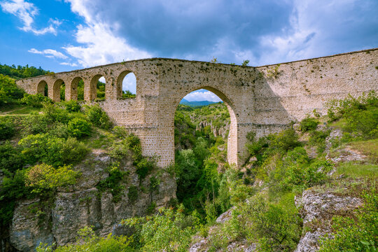 Bir turizm kenti olan Safranbolu'da İncesu su kemeri, kristal cam teras, tokat kanyonu.