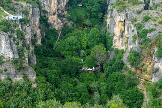 Bir turizm kenti olan Safranbolu'da İncesu su kemeri, kristal cam teras, tokat kanyonu.