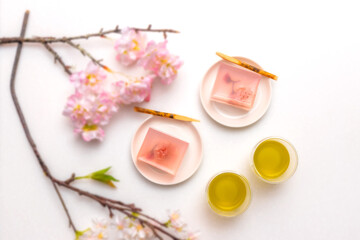 Fototapeta na wymiar 桜色のゼリー　Japanese sweets spring cherry jelly 